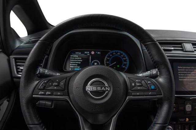 2022 NISSAN LEAF - 15