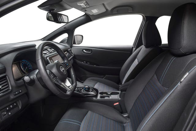 2022 NISSAN LEAF - 10