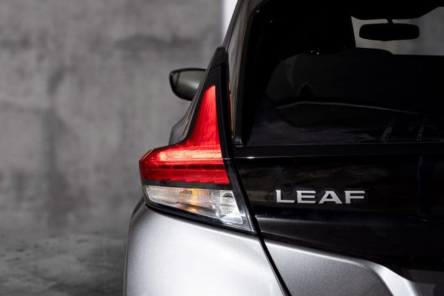 2022 NISSAN LEAF - 8