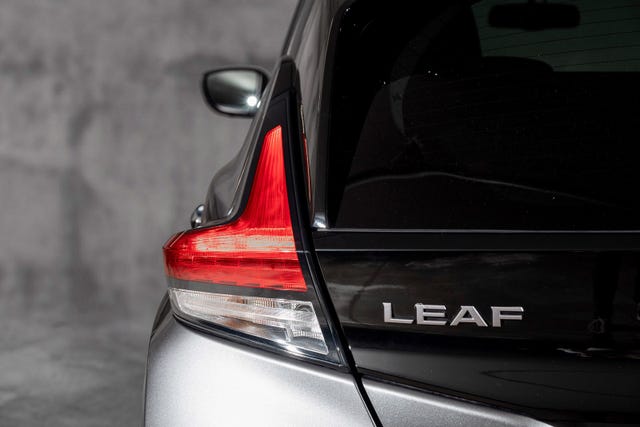 2022 NISSAN LEAF - 7