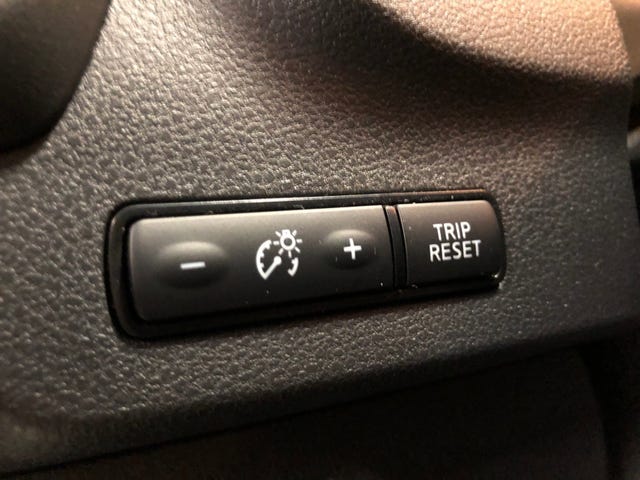 2022 NISSAN LEAF - 13