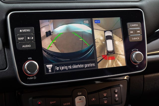2022 NISSAN LEAF - 22
