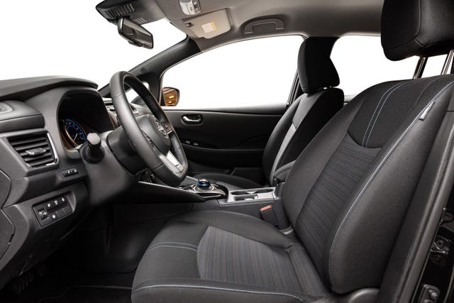 2022 NISSAN LEAF - 9