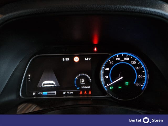 2021 NISSAN LEAF - 24