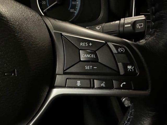2018 NISSAN LEAF - 13