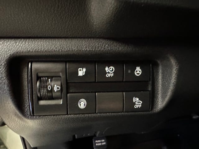2018 NISSAN LEAF - 8