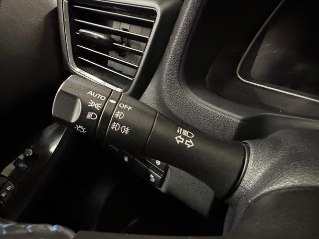 2018 NISSAN LEAF - 15