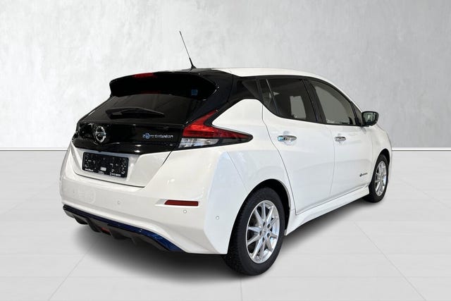 SJNFAAZE1U0028825 2018 NISSAN LEAF-3