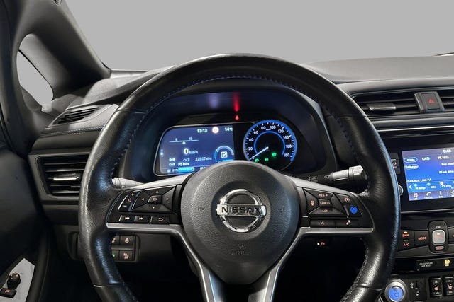 SJNFAAZE1U0028825 2018 NISSAN LEAF-5