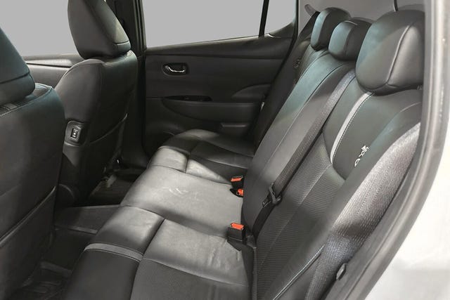 2018 NISSAN LEAF - 10