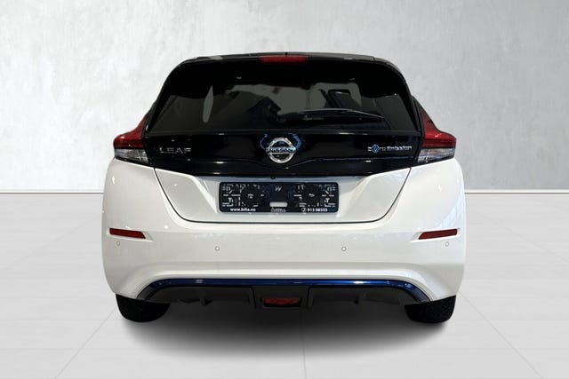 SJNFAAZE1U0028825 2018 NISSAN LEAF-2