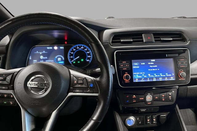 2018 NISSAN LEAF - 9