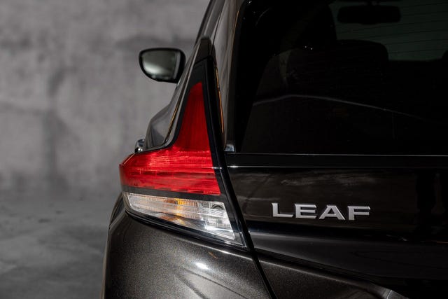 2022 NISSAN LEAF - 8