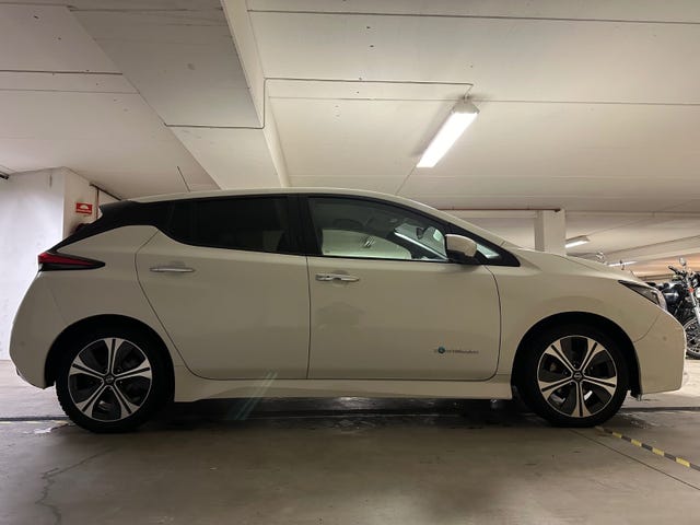 2018 NISSAN LEAF - 9