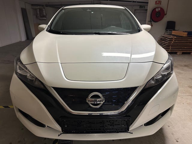 SJNFAAZE1U0026059 2018 NISSAN LEAF-5