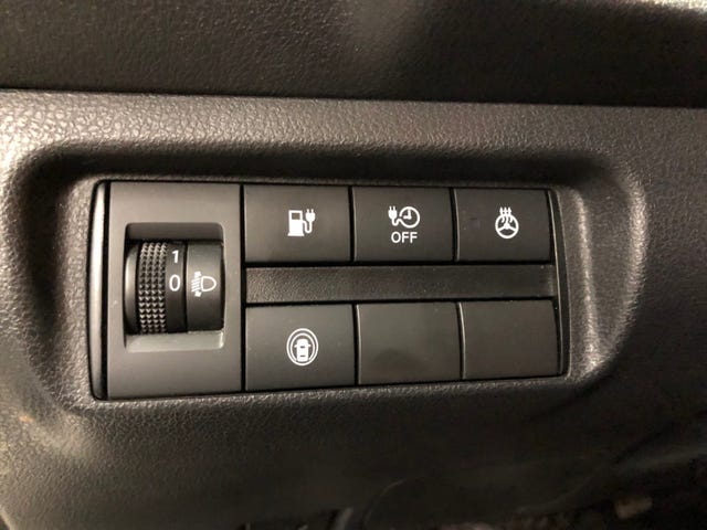 2022 NISSAN LEAF - 13