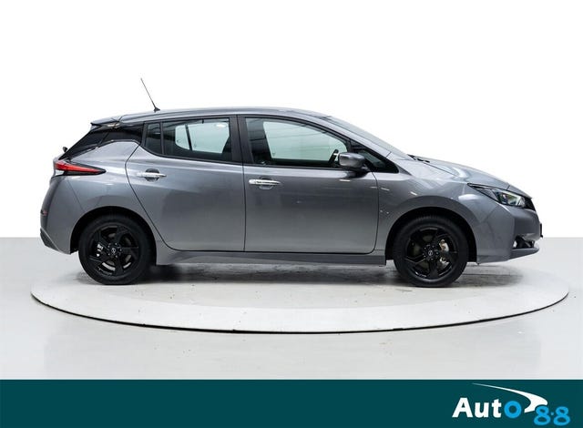 2022 NISSAN LEAF - 9