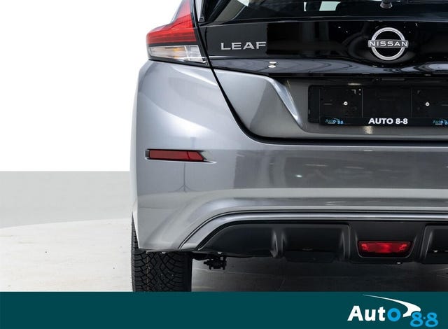 2022 NISSAN LEAF - 11