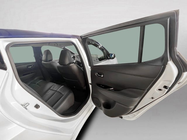 2020 NISSAN LEAF - 23