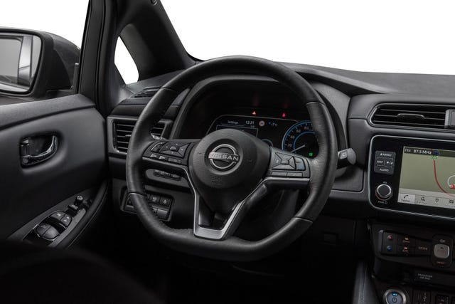 2022 NISSAN LEAF - 14