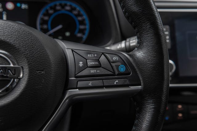 2020 NISSAN LEAF - 16