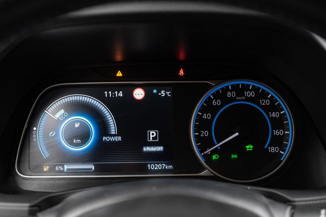 2022 NISSAN LEAF - 14