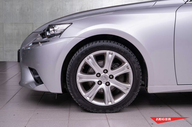 2015 LEXUS IS - 19