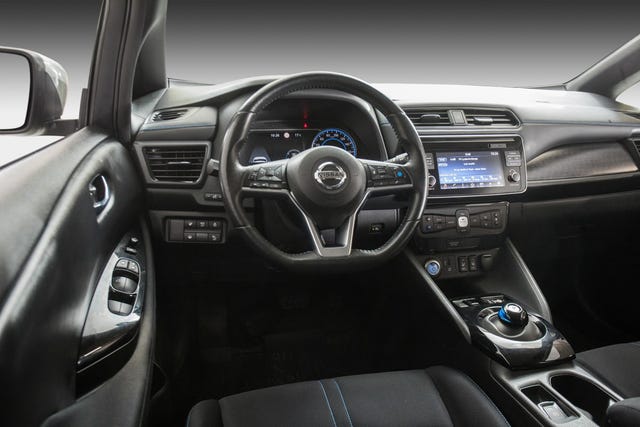2018 NISSAN LEAF - 17