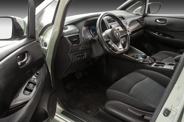 2018 NISSAN LEAF - 16