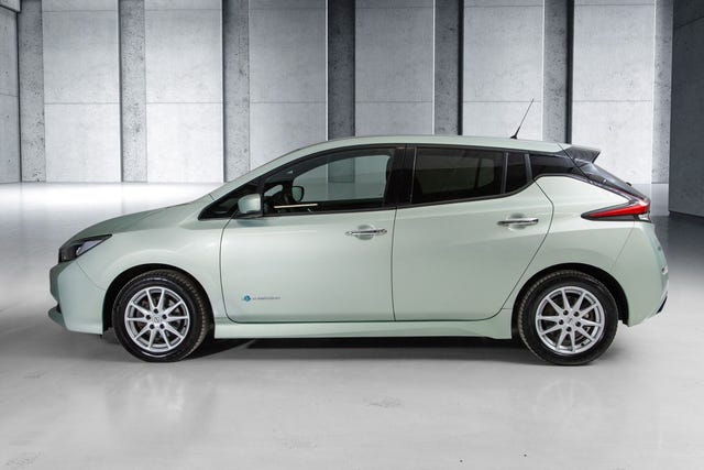SJNFAAZE1U0017705 2018 NISSAN LEAF-5