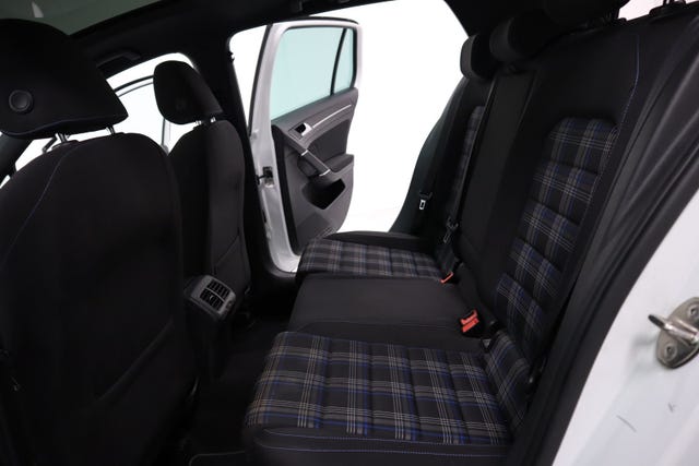 2015 VOLKSWAGEN GOLF - 18