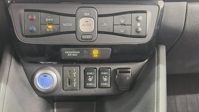 2021 NISSAN LEAF - 21