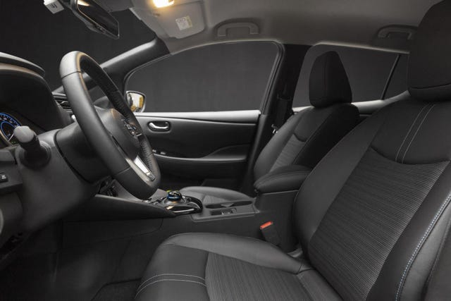2021 NISSAN LEAF - 21