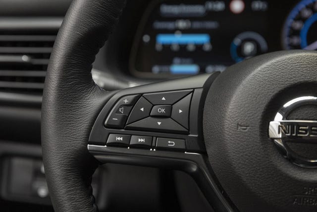 2021 NISSAN LEAF - 13