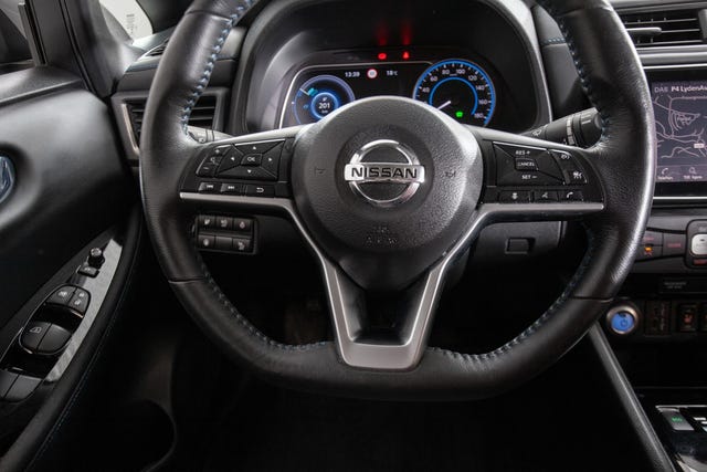 2021 NISSAN LEAF - 18