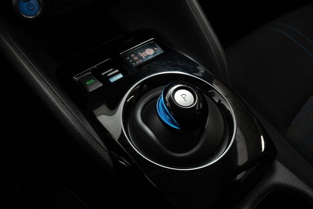 2021 NISSAN LEAF - 15