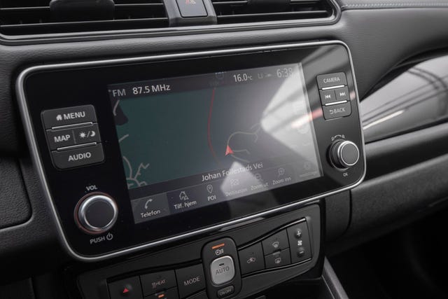 2022 NISSAN LEAF - 14