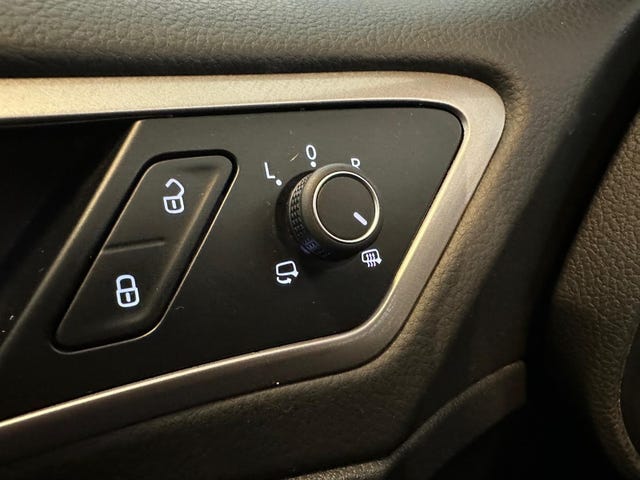 2015 VOLKSWAGEN GOLF - 10