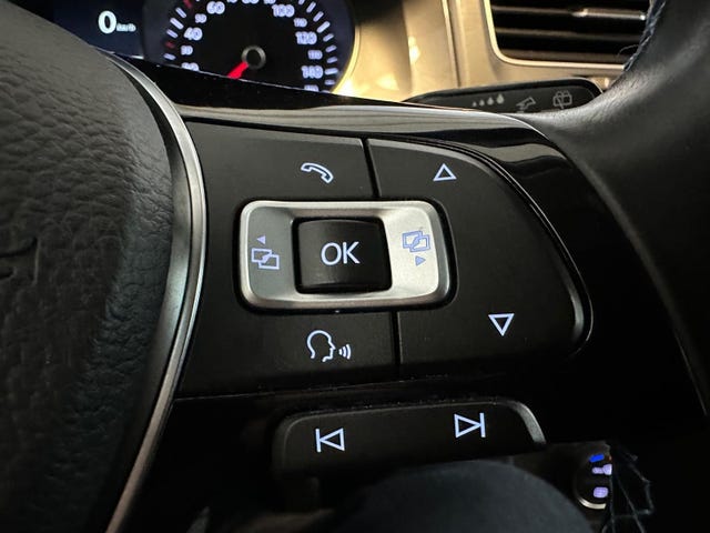 2015 VOLKSWAGEN GOLF - 13