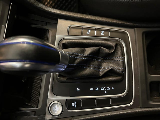 2015 VOLKSWAGEN GOLF - 17