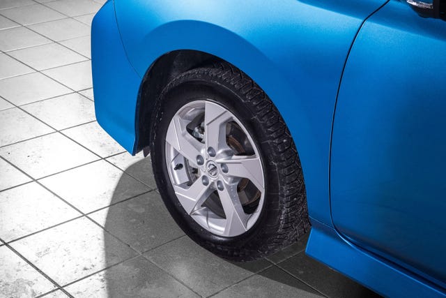 2021 NISSAN LEAF - 8