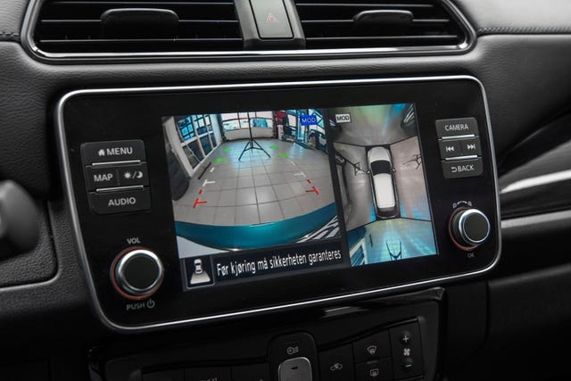 2021 NISSAN LEAF - 23