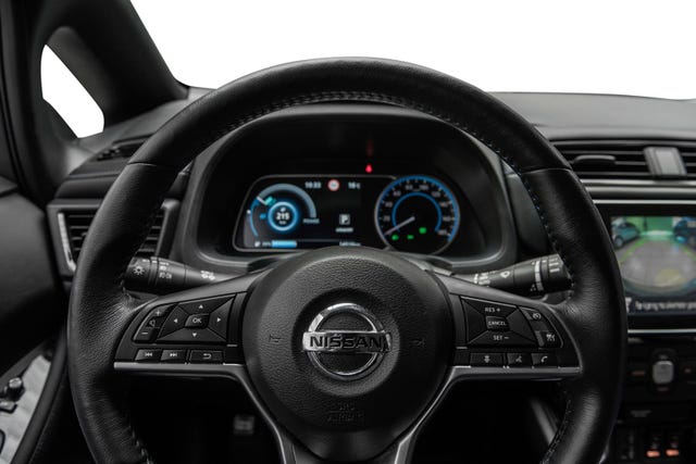 2021 NISSAN LEAF - 15