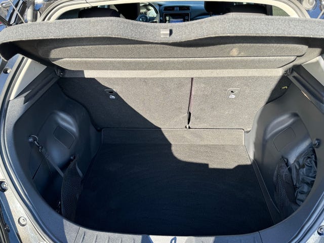2020 NISSAN LEAF - 17