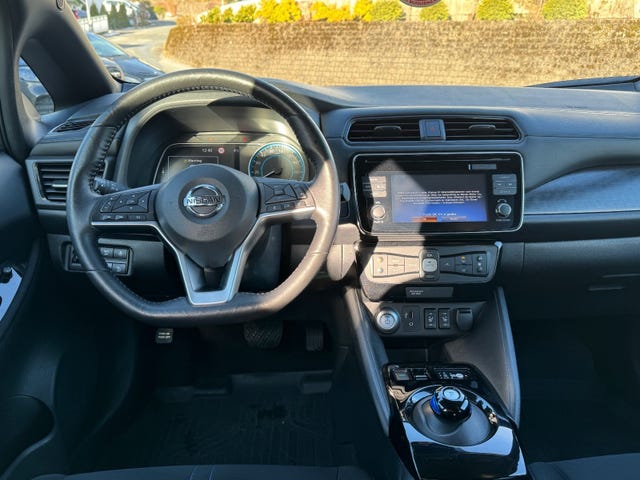 2020 NISSAN LEAF - 8
