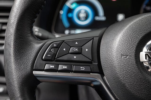 2020 NISSAN LEAF - 12