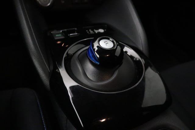 2018 NISSAN LEAF - 22