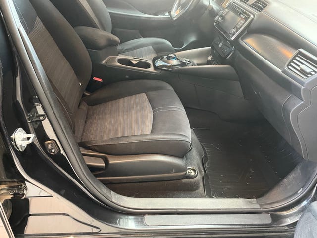 2018 NISSAN LEAF - 29
