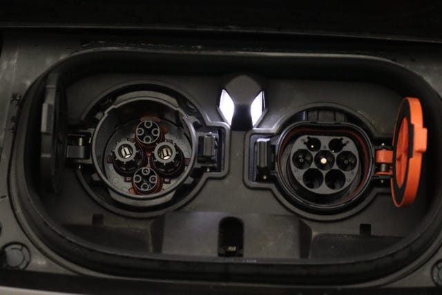2018 NISSAN LEAF - 34