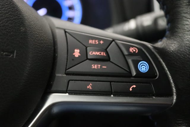 2018 NISSAN LEAF - 17